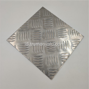 Lembaran Plat Timbul Matriks Aluminium